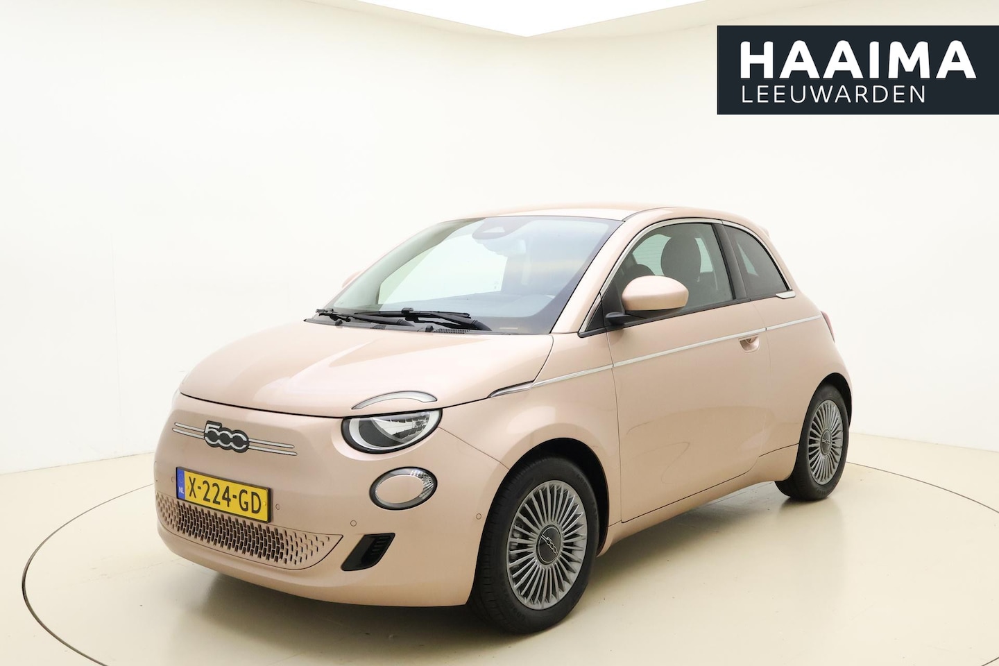 Fiat 500 - 3+1 42 kWh | Navigatie via Apple Carplay | Camera | Keyless | Parkeersensoren | Cruise con - AutoWereld.nl