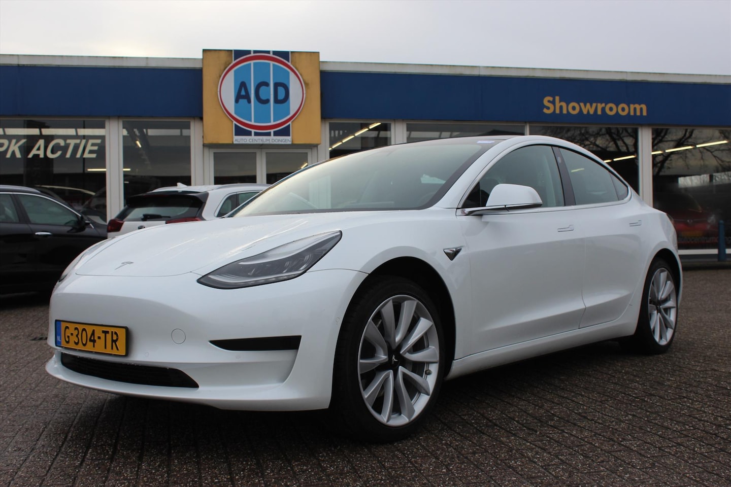 Tesla Model 3 - Standard Plus RWD | 19'' wheels | Metallic lak | - AutoWereld.nl