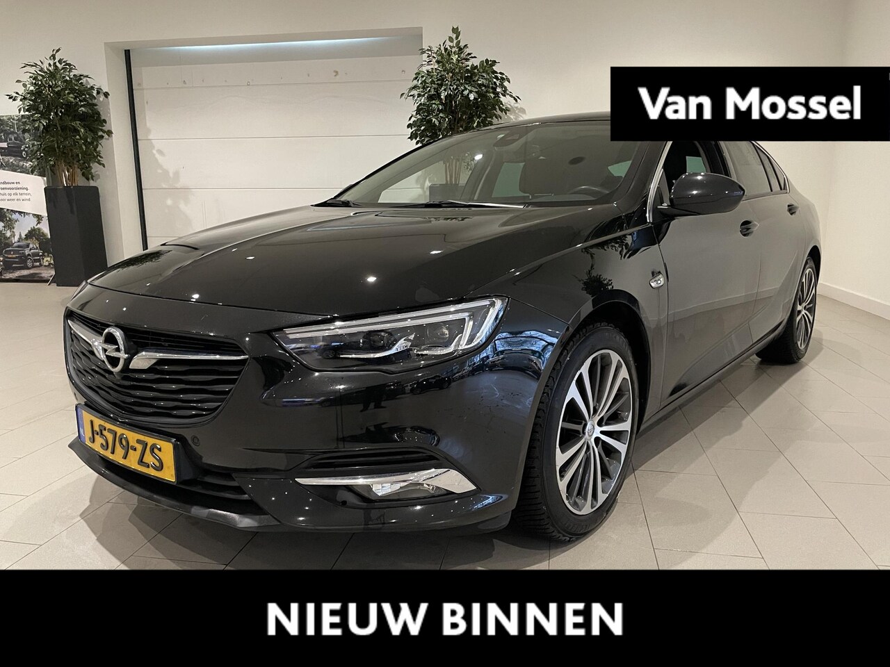 Opel Insignia Grand Sport - 1.5 Turbo Innovation 140 PK | Lederen Bekleding | Stoelverwarming | Stuurwielverwarming | - AutoWereld.nl