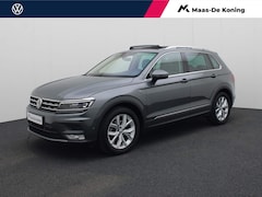 Volkswagen Tiguan - 1.4TSI/150PK Highline DSG · Panoramadak · Lederen interieur met geheugen · Trekhaak · Navi