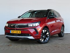 Opel Grandland - 1.2 Turbo Ultimate | Alcantara | LED matrix | Stoelverwarming | mooie complete auto |