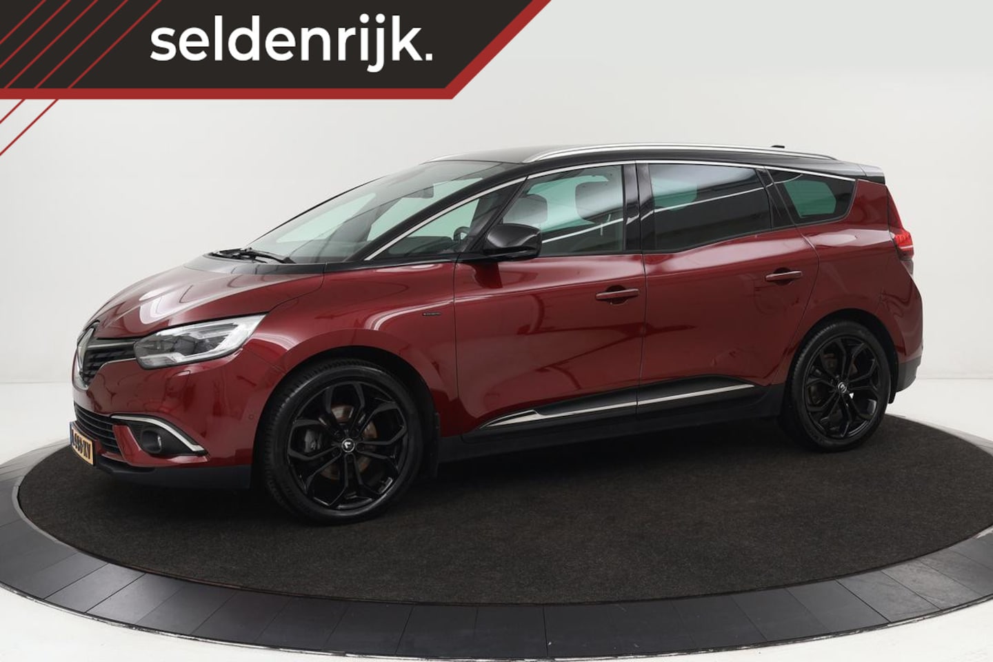 Renault Grand Scénic - 1.3 TCe Black Edition | Panoramadak | Trekhaak | Adaptive cruise | Stoelverwarming | Head- - AutoWereld.nl