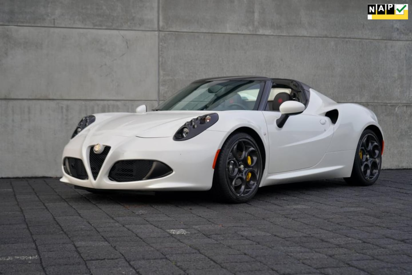 Alfa Romeo 4C Spider - 1750TBI TCT 1750TBI TCT - AutoWereld.nl