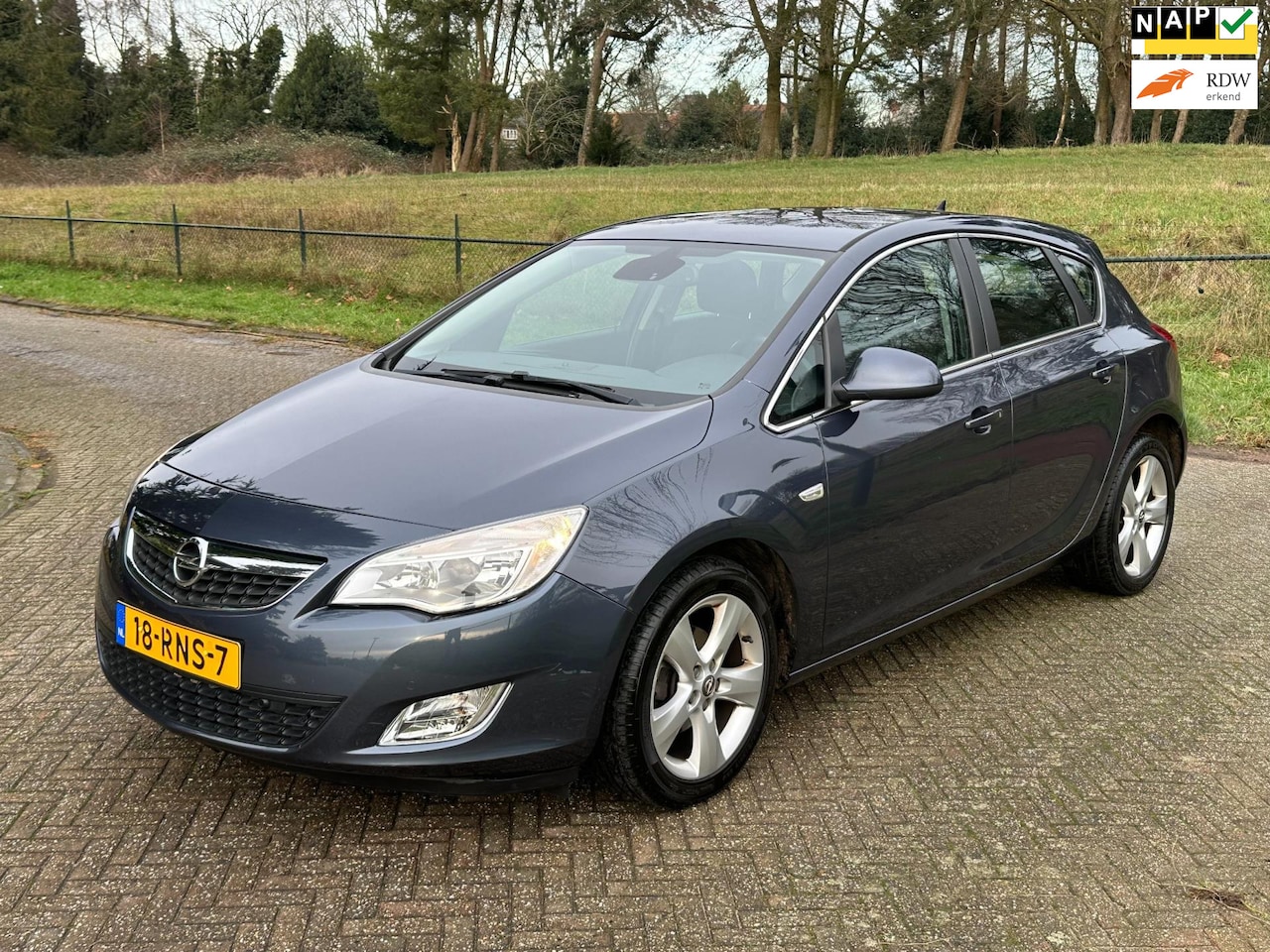 Opel Astra - 1.6 Edition /CRUISE/PDC/ZEER LAGE KM/RIJDTNIEUW/ - AutoWereld.nl