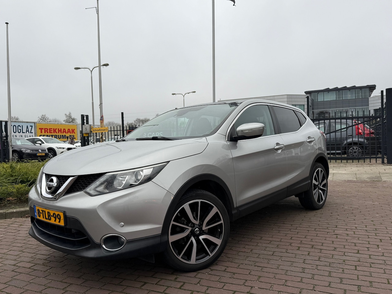 Nissan Qashqai - 1.2 Connect Edition Navi,Pano,Camera,Cruise,Trekhaak,PDC,Keyless,N.A.P,Dealer Onderhouden, - AutoWereld.nl