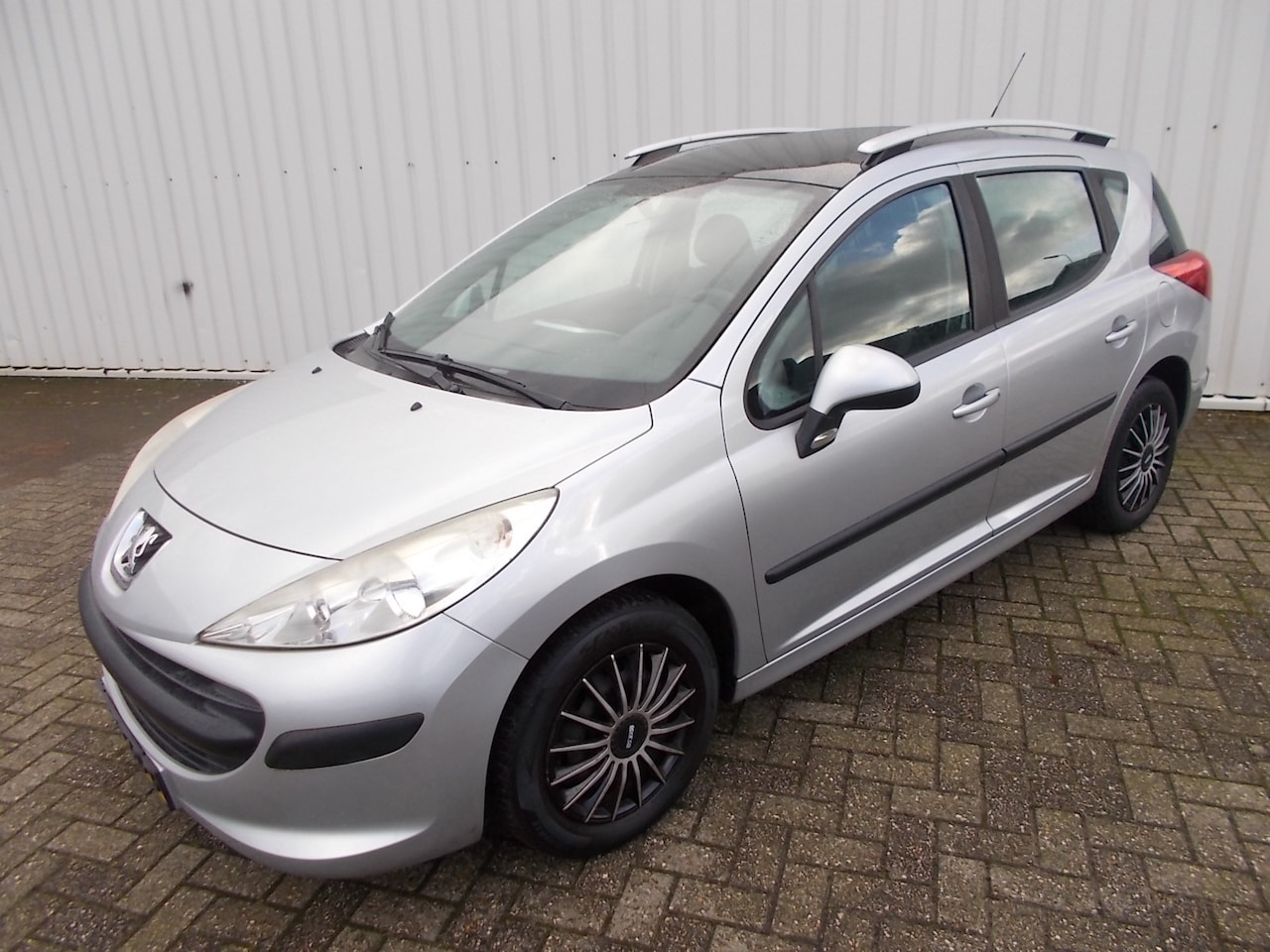 Peugeot 207 SW - 1.4 VTi Sublime 1.4 VTi Sublime - AutoWereld.nl