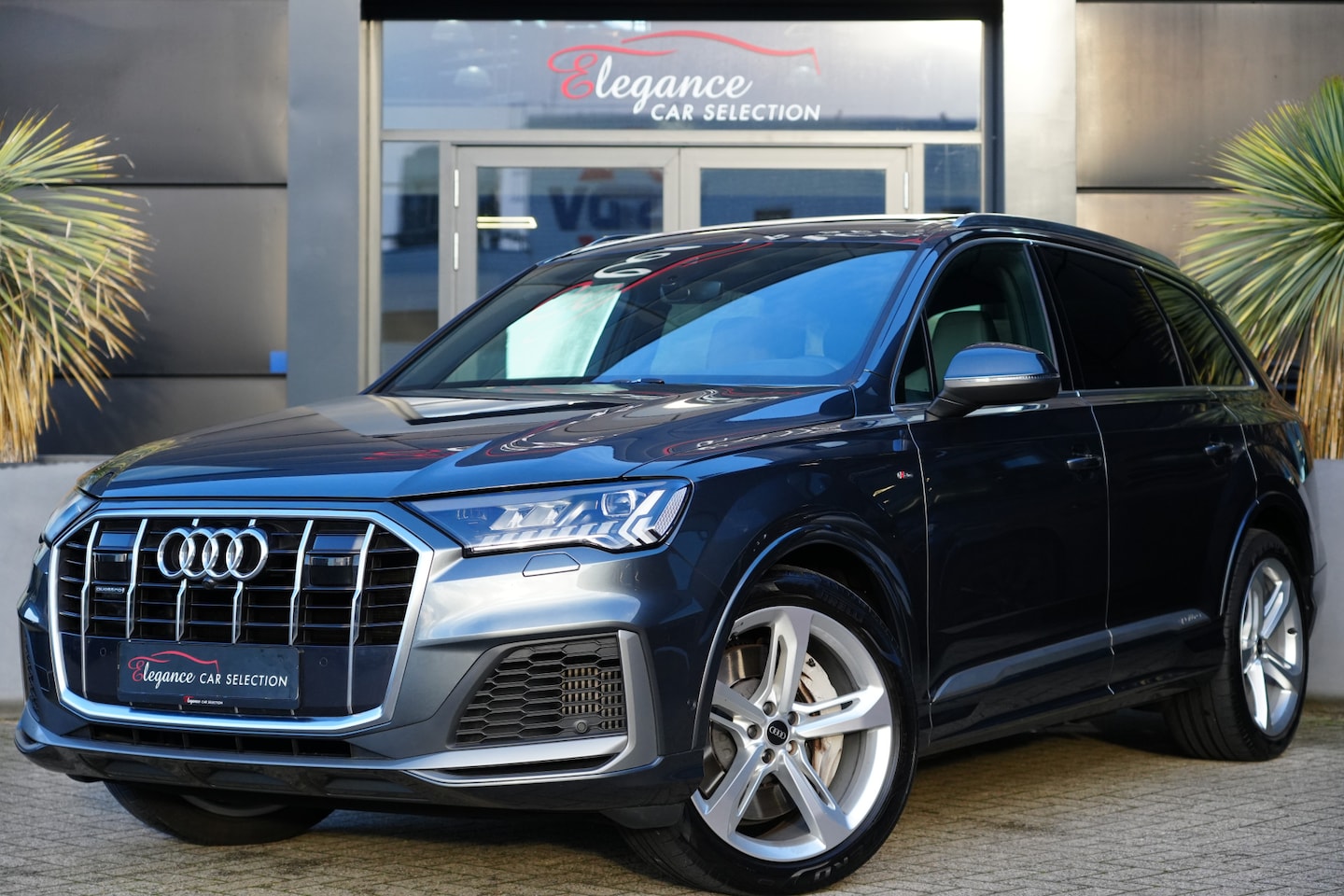 Audi Q7 - 55 TFSI e quattro Pro Line S 381pk Panoramadak/Stoelverwarming/Stoelventilatie - AutoWereld.nl