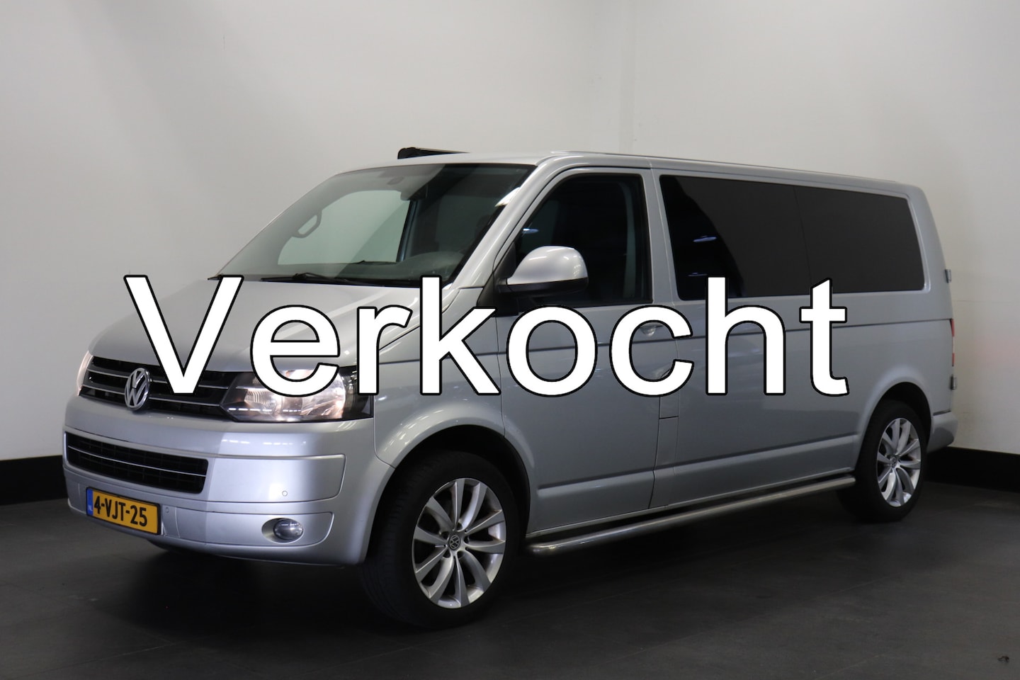 Volkswagen Transporter - 2.0 TDI 140PK L2H1 Dubbel Cabine - Airco - Cruise - PDC - € 9.900,- Ex. - AutoWereld.nl