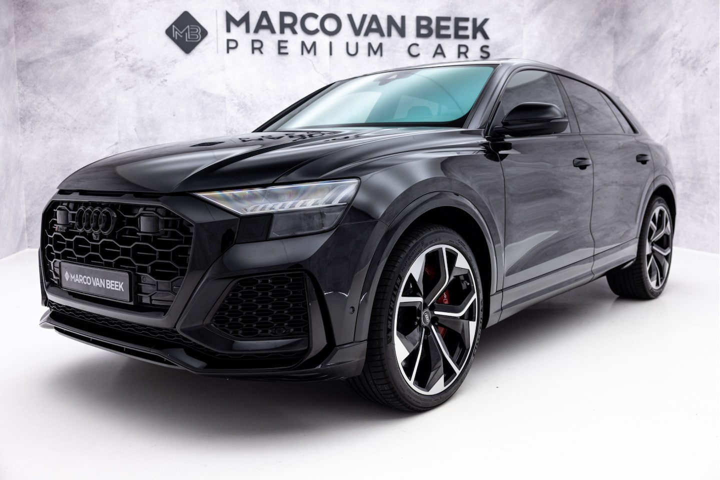 Audi RSQ8 - 4.0 TFSI Quattro | Keramisch | Pano | Dynamic+ | 23" | Stoelventilatie - AutoWereld.nl