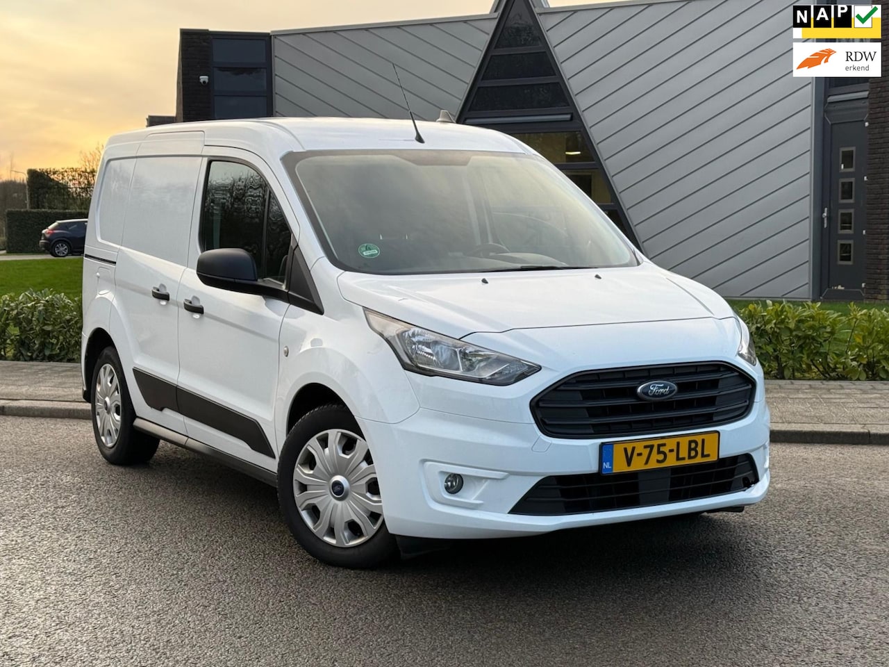 Ford Transit Connect - 1.5 EcoBlue L2 | Airco | Voorruitverwarming | 3 persoons | - AutoWereld.nl