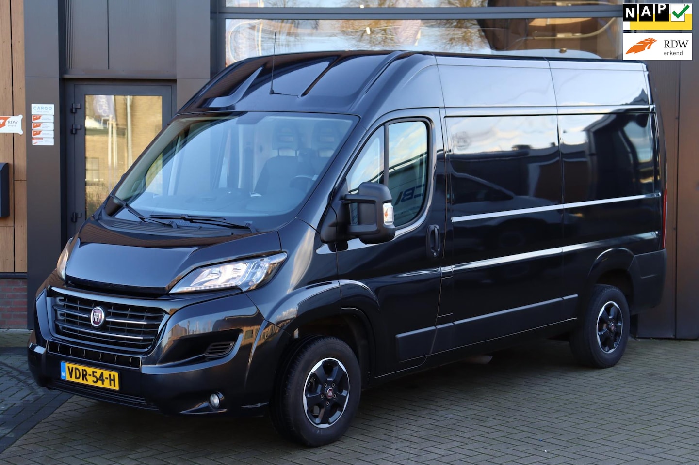 Fiat Ducato - 30 2.3 MultiJet L2H2 | NAP | Eerste Eigenaar | Climate Control | Metallic | Camera | Navi - AutoWereld.nl