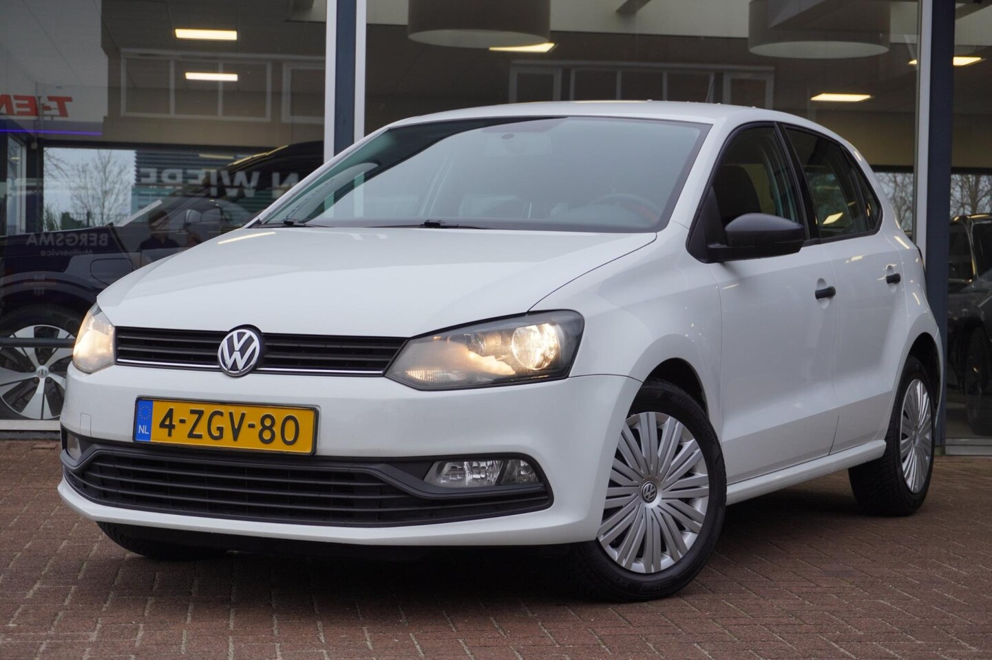 Volkswagen Polo - 1.0 TSI Comfortline | 5deurs | Airco | Elek. pakket | Facelift | Inruil mogelijk - AutoWereld.nl