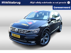 Volkswagen Tiguan - 1.5 TSI 150pk DSG Automaat Highline Business R Panoramadak / R-Line Exterieur / Virtual Co