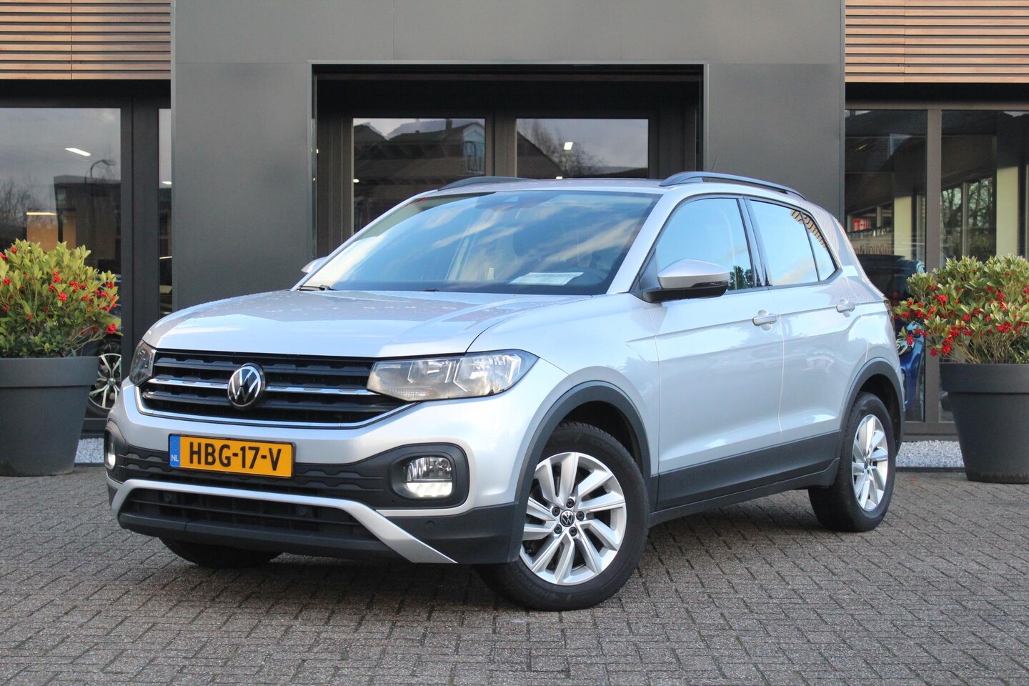 Volkswagen T-Cross - Life 110 Pk Aut-Airco-Navi-Pdc-Cruise-Virtueel - AutoWereld.nl