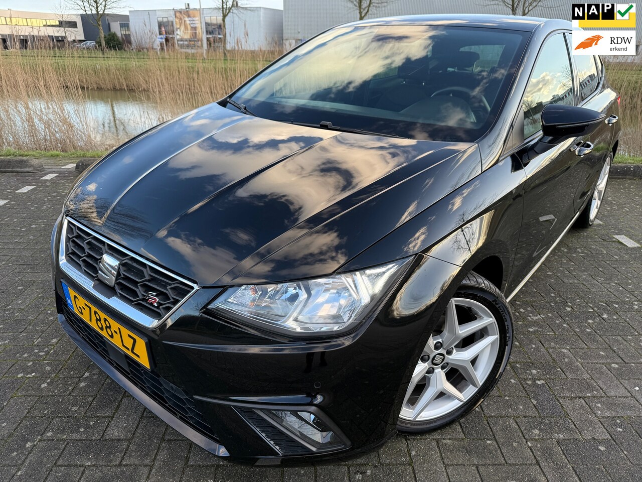 Seat Ibiza - 1.0 TSI FR Business*ADAPTIVE CRUISE*APK*NAP*NAVI*CARPLY*PARK SENSOREN*VELGEN - AutoWereld.nl