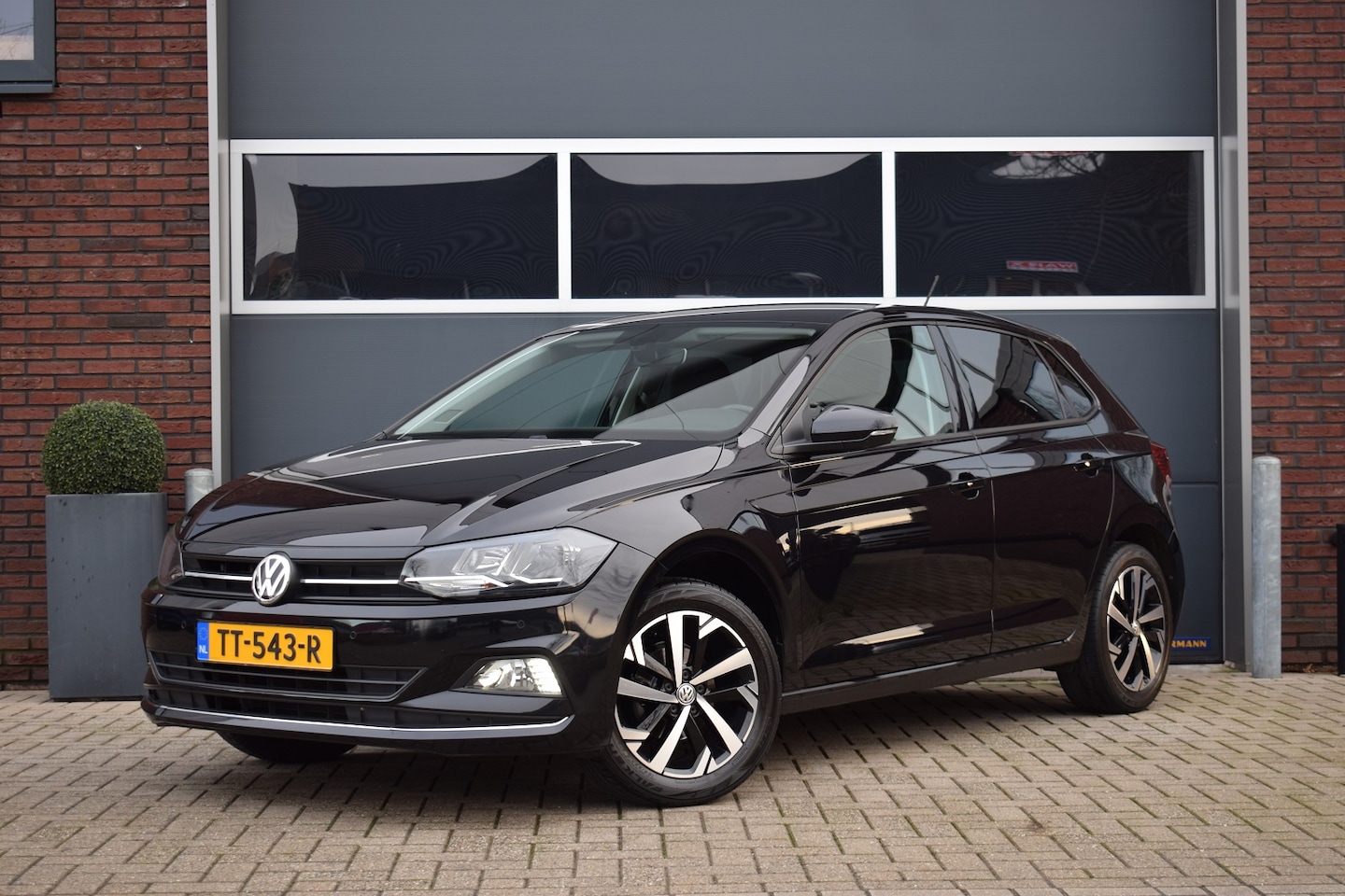 Volkswagen Polo - 1.0 TSI Comfortline | Clima | PDC | 16" - AutoWereld.nl