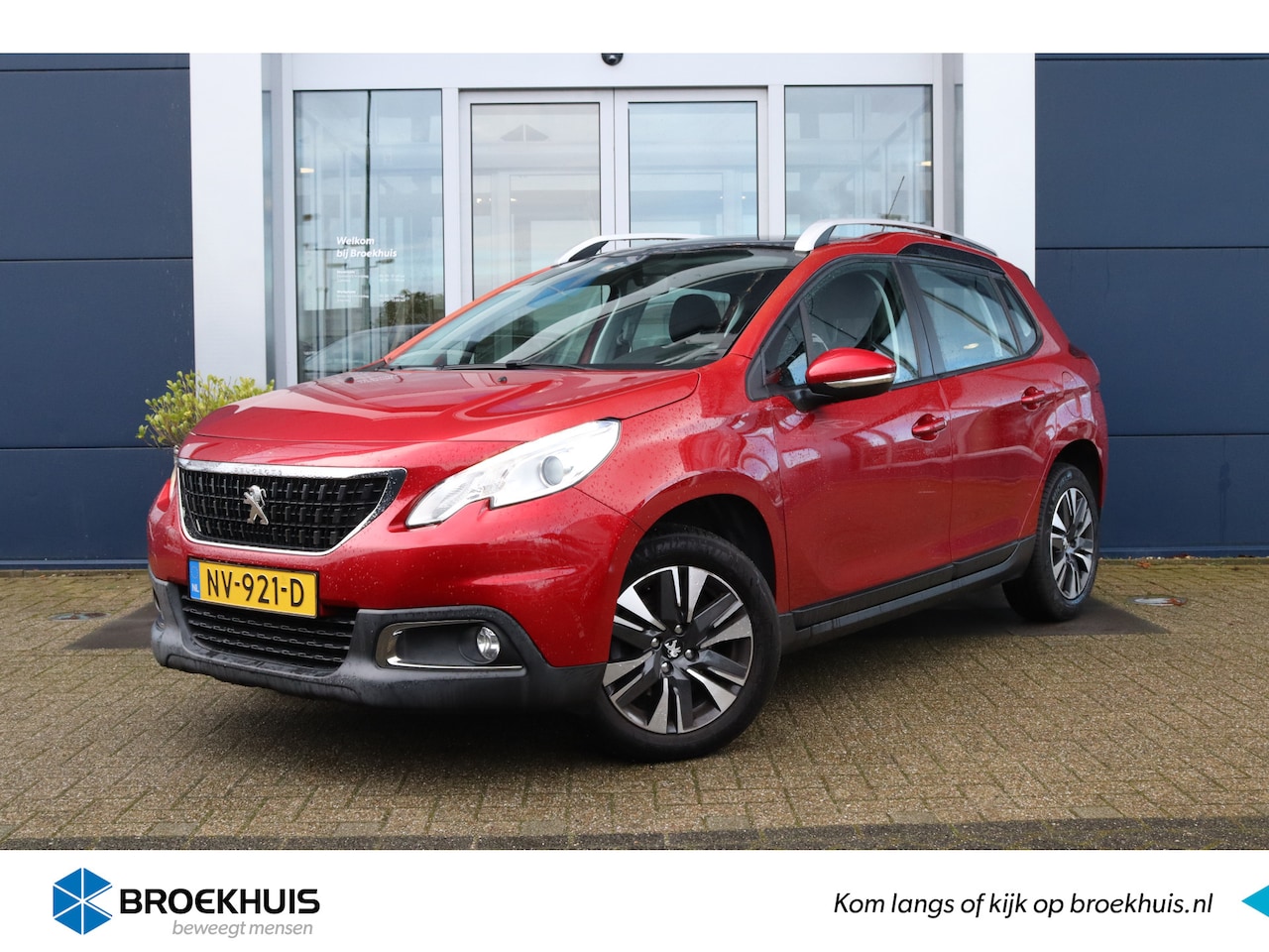 Peugeot 2008 - SUV Blue Lion 1.2 PureTech 110pk | Navigatie | Carplay | Airco | Cruise Control | PDC - AutoWereld.nl