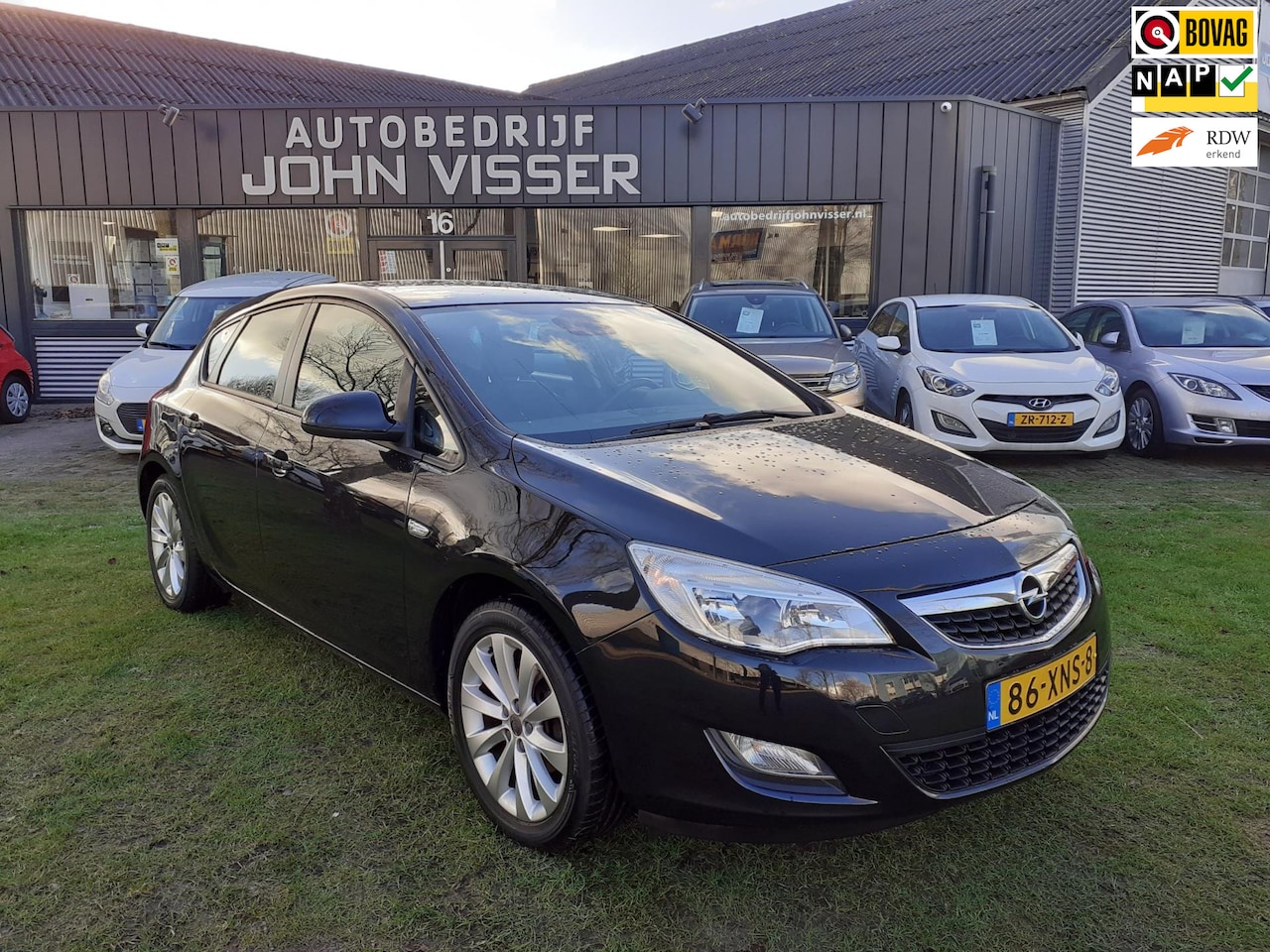 Opel Astra - 1.4 Turbo Sport *navi*cruise *airco*trekhaak* - AutoWereld.nl