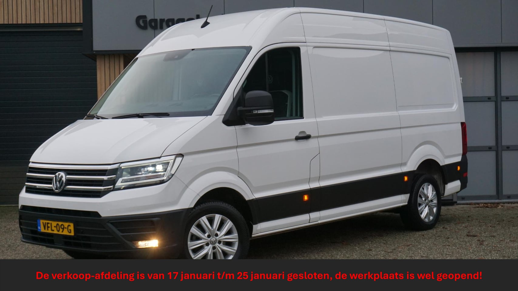 Volkswagen Crafter - 2.0 TDI 177pk DSG L3H3 Highline 3-Zits Leder 2-Tone LED Geveerde Stoel A-camera  *1e Eigen - AutoWereld.nl