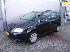 Volkswagen Touran - 1.6 8V Business Airco , Onderhoudsboekje