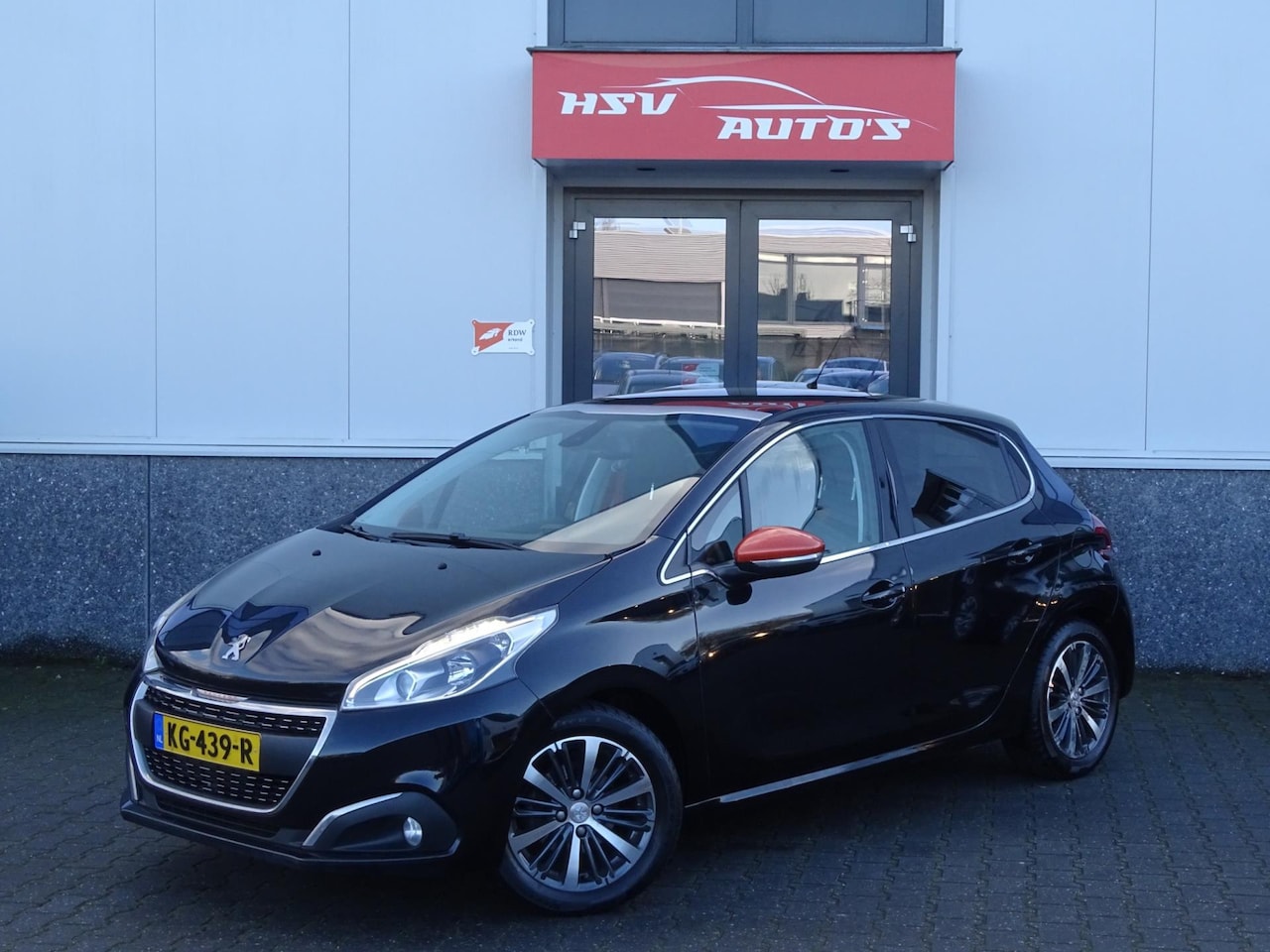 Peugeot 208 - 1.2 PureTech Roland Garros navi LM 4-deurs org NL - AutoWereld.nl