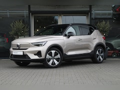 Volvo XC40 - Recharge Core | Climate-Pack: Warmtepomp | Stuur/Stoelverwarming | Camera | Trekhaak | 19