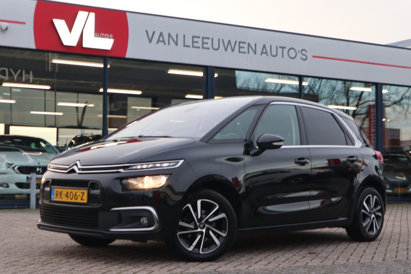 Citroën C4 Picasso - 1.2 PureTech Business | Nieuw Binnen! | Massage stoelen | Carplay | Automaat - AutoWereld.nl