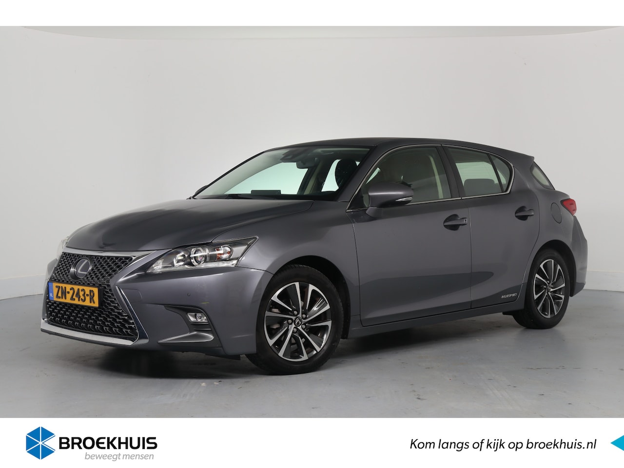 Lexus CT 200h - Business Line | Navi | Camera | Clima | Keyless | Cruise Control | Parkeersensoren V+A | L - AutoWereld.nl