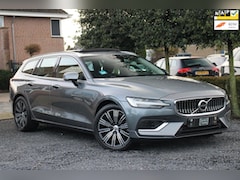 Volvo V60 - 2.0 T8 Twin Engine AWD Inscription 390 PK Pano Trekhaak Leder Blis 18''