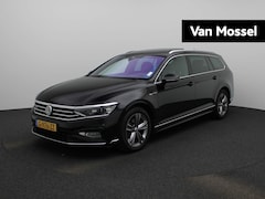 Volkswagen Passat Variant - 1.5 TSI Elegance Business R | Automaat | Panorama dak | DYNAUDIO | Climate control | DAB |