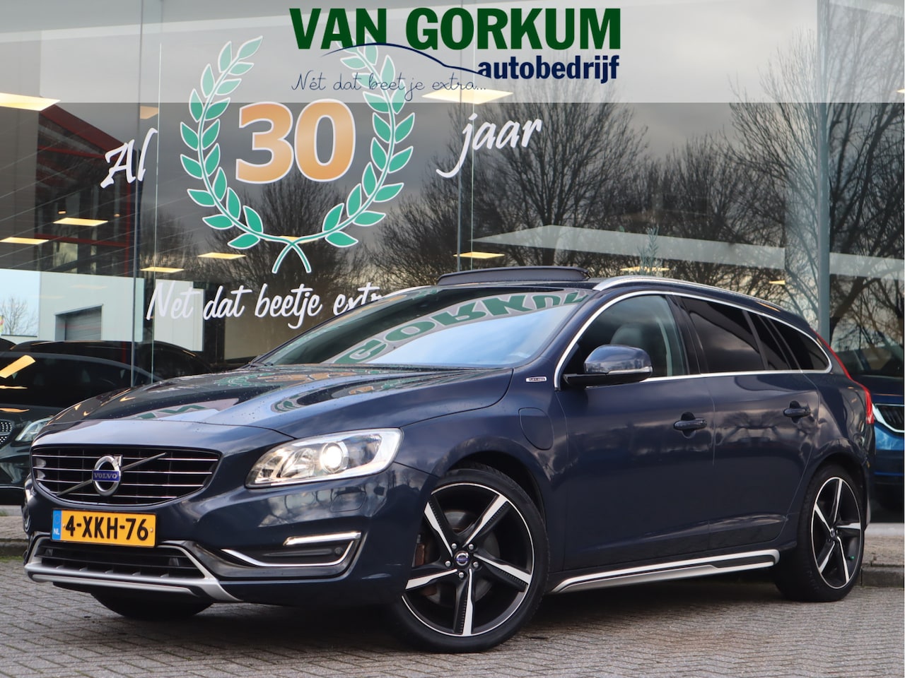 Volvo V60 - 2.4 D6 AWD Plug-In Hybrid Summum / AC POMP DEFECT - AutoWereld.nl