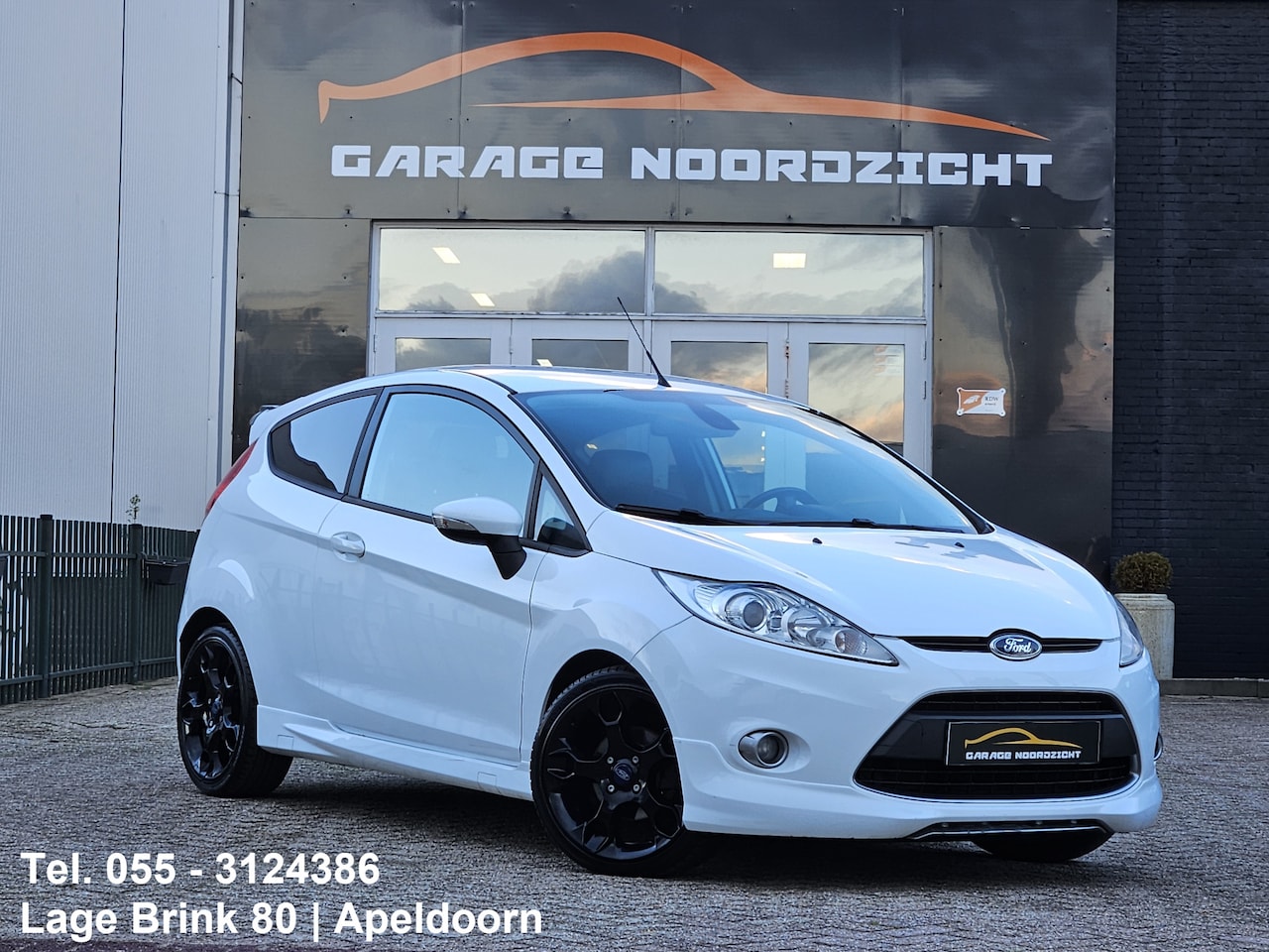 Ford Fiesta - 1.6 Metal 135PK CRUISE CONTROL|LEDER|STOELVERWARMING|KEY LESSGO|PDC|USB|ECC/AIRCO|GETINT G - AutoWereld.nl