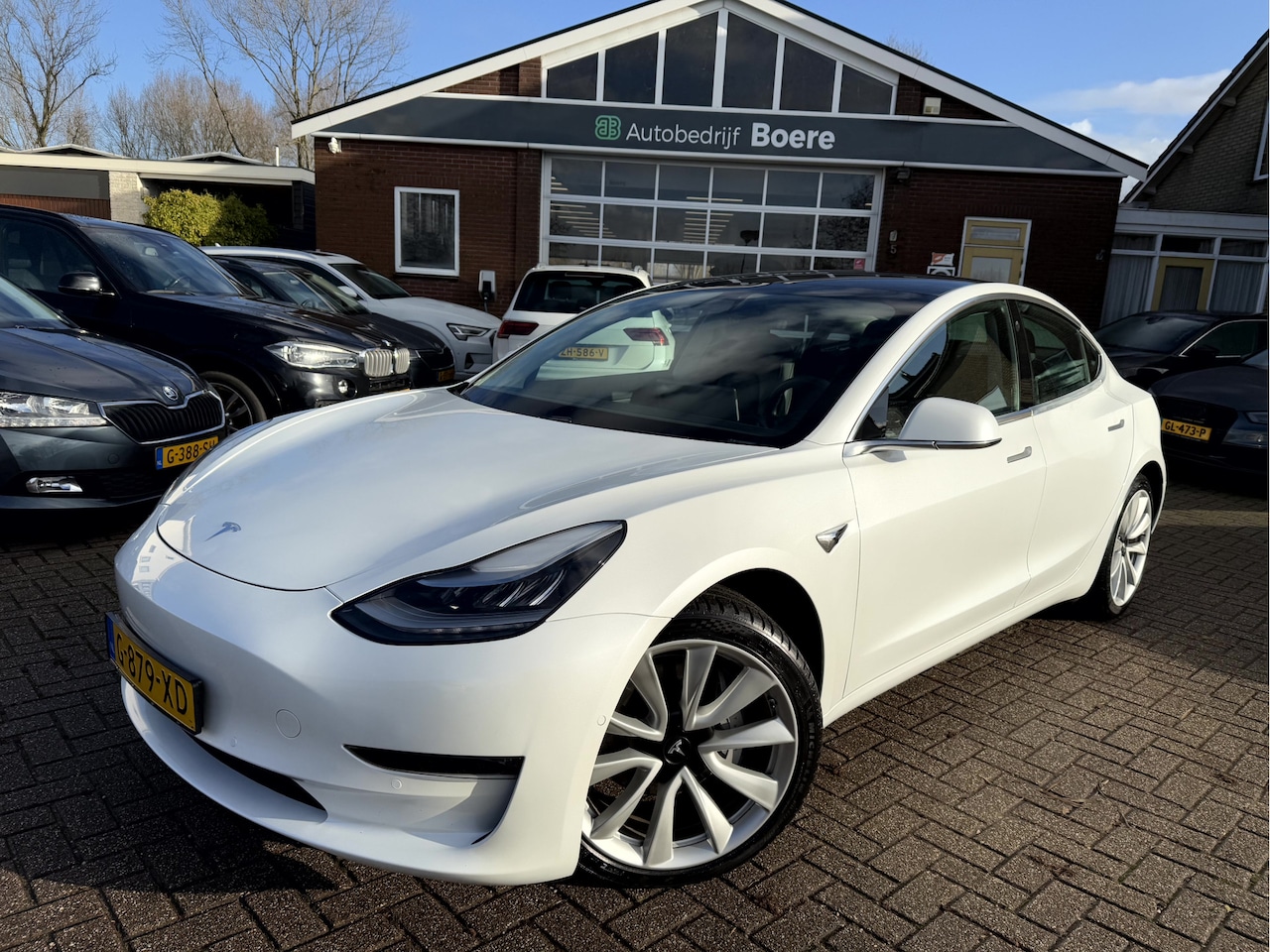 Tesla Model 3 - Long Range RWD Long Range AWD 75 kWh Trekhaak, 19''Lmv, Panoramadak - AutoWereld.nl