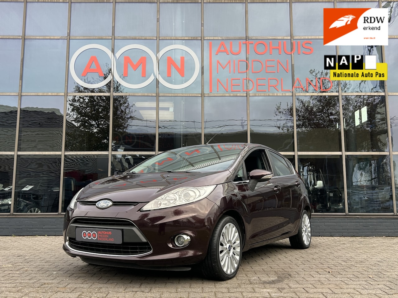 Ford Fiesta - 1.4 Titanium CruiseCtr,LMV16’,ElekPakket,5drs,Multifunctioneel Stuurwiel - AutoWereld.nl