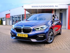 BMW 1-serie - 118i 136pk Business Edition Aut.Navi|1e Eig|Half Leder|Sportstoelen|LED|Apple CarPlay