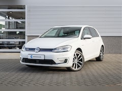 Volkswagen e-Golf - E-DITION | dynaudio| Wamtepomp | Camera| Navi+ | 17 iNch | stoelverwarming