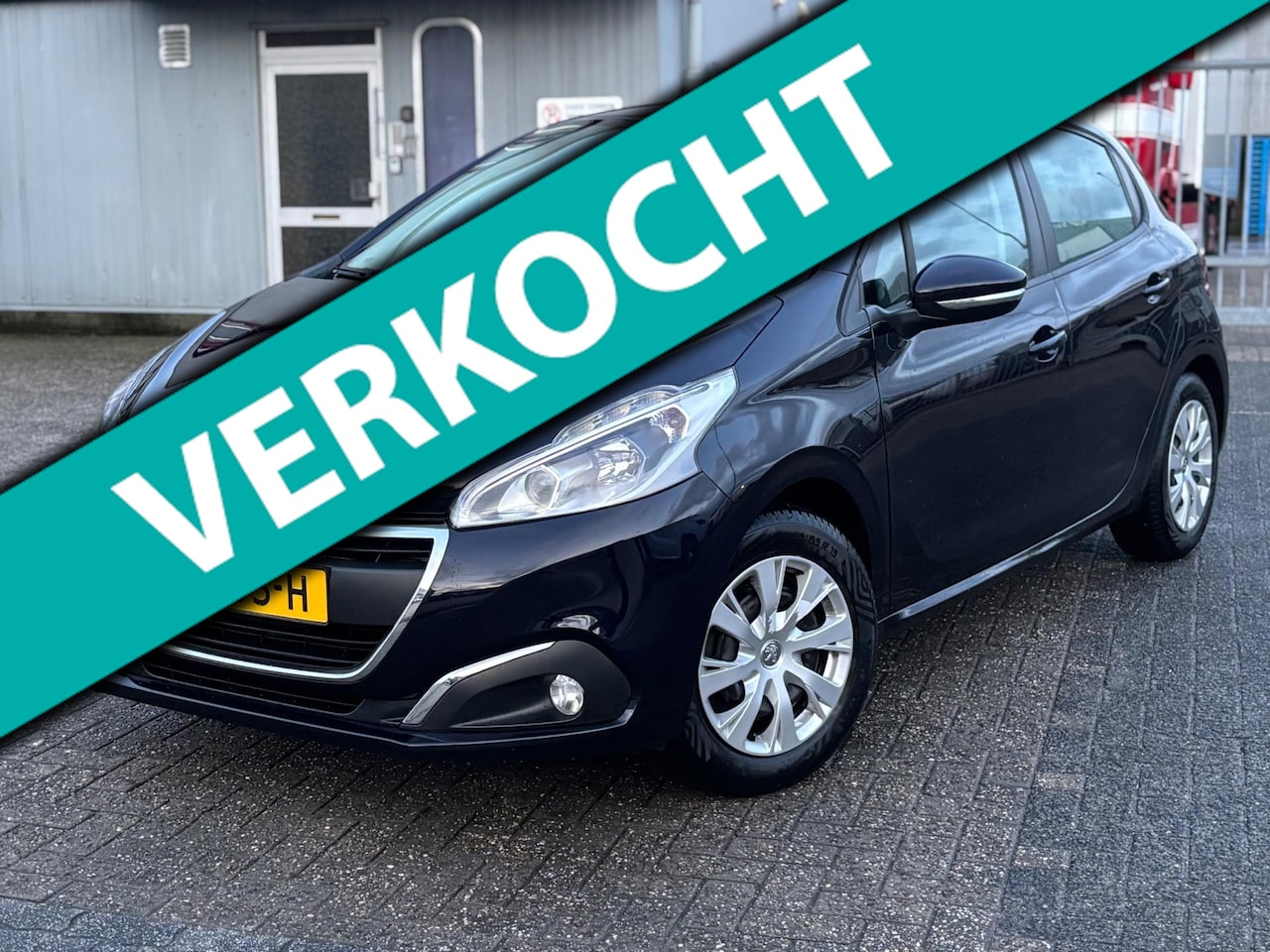 Peugeot 208 - 1.2 PureTech Blue Lion 1.2 PureTech Blue Lion, Nap, Navi, Airco, Pdc, Elek pkt - AutoWereld.nl