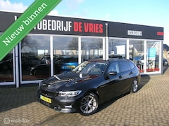 BMW 3-serie Touring - 320i Black-Optick Adapt-Cruise/Sportstoelen