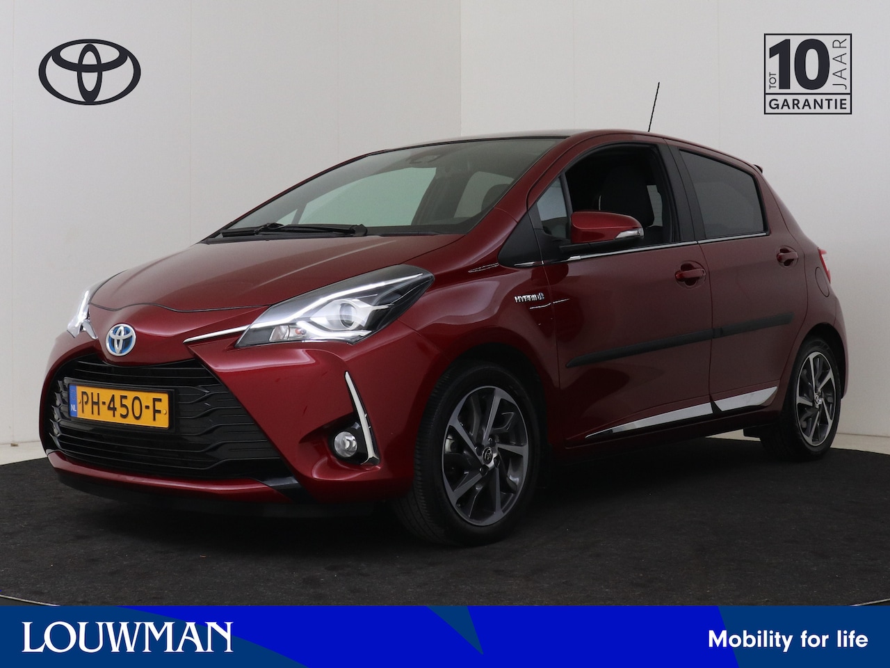 Toyota Yaris - 1.5 Hybrid Premium I Navigatie I Climate Control I Cruise Control I Camera I USB I LM Velg - AutoWereld.nl