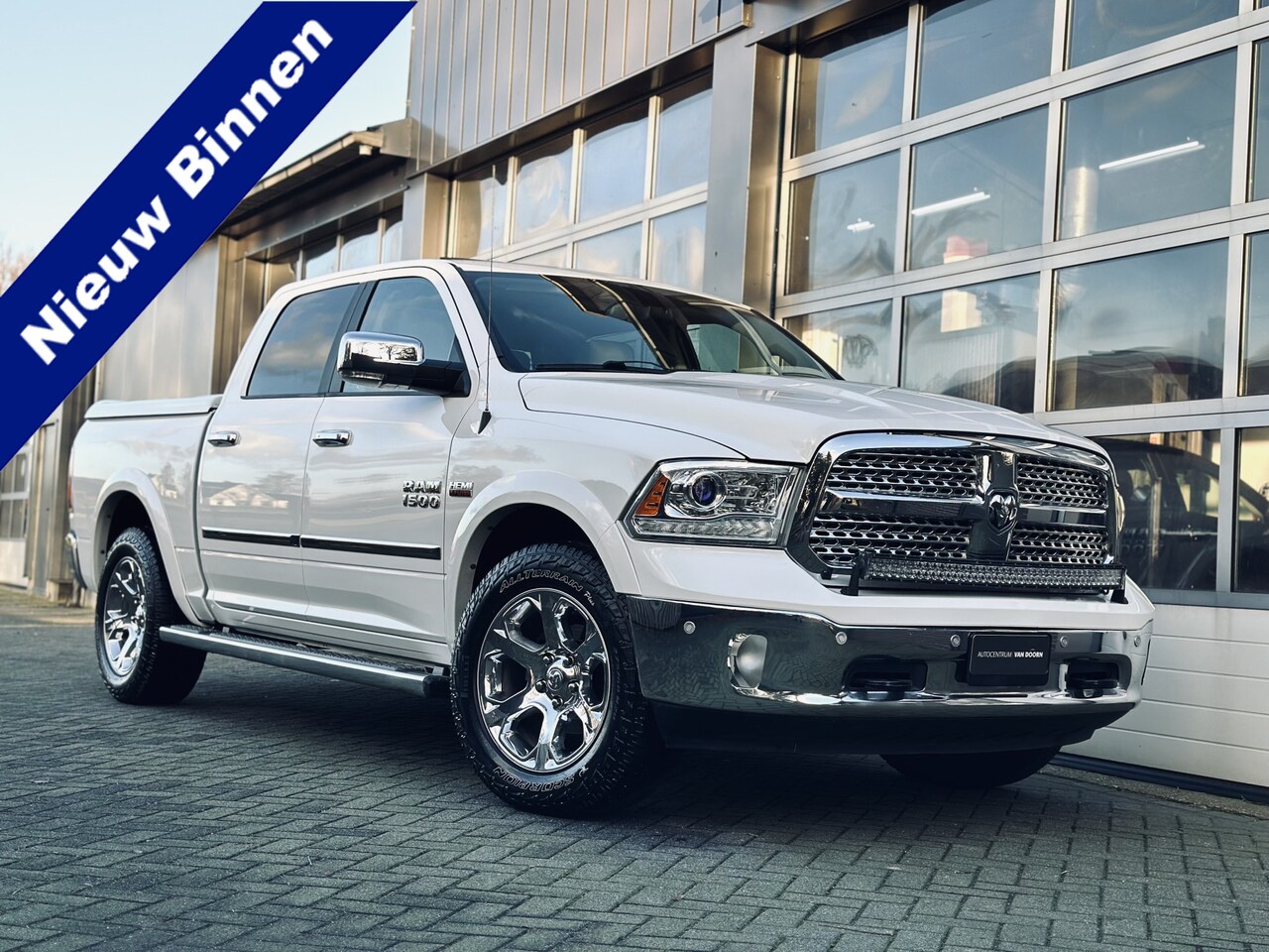 Dodge Ram 1500 - 5.7 V8 | 4x4 | Crew Cab 5'7 | Laramie | Beige leer | DVD speler | LPG | Lage bijtelling | - AutoWereld.nl