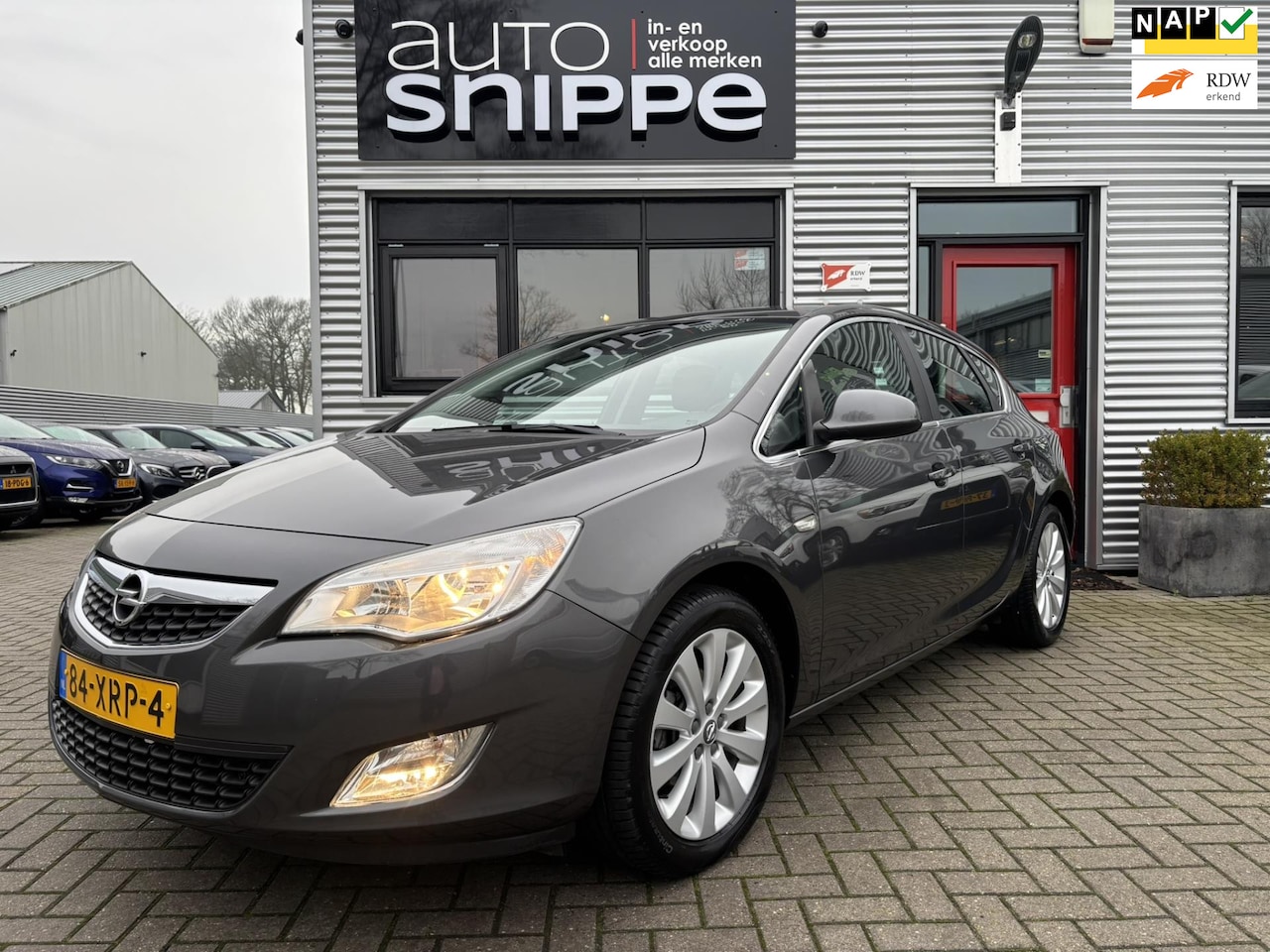 Opel Astra - 1.4 Turbo Cosmo -5DRS.-CLIMA-CRUISECONTROL-NAVI-BLUETOOTH-TREKHAAK-LICHTMETALEN VELGEN-ORI - AutoWereld.nl