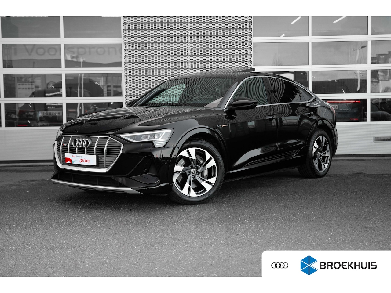 Audi e-tron Sportback - 55 quattro S edition 95 kWh | Panoramdak | Achteruitrijcamera | Trekhaak - AutoWereld.nl