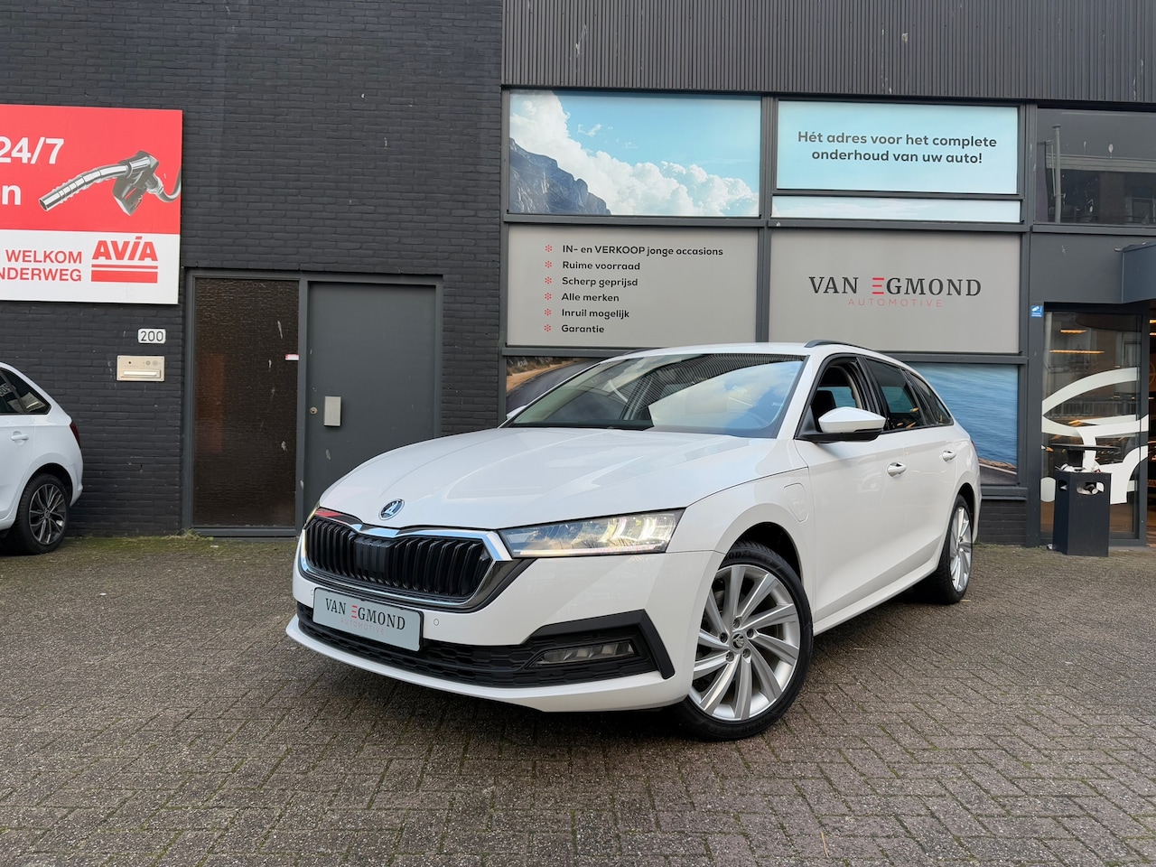 Skoda Octavia Combi - 1.4 TSI iV PHEV Ambition, Automaat, Modeljaar 2022 - AutoWereld.nl