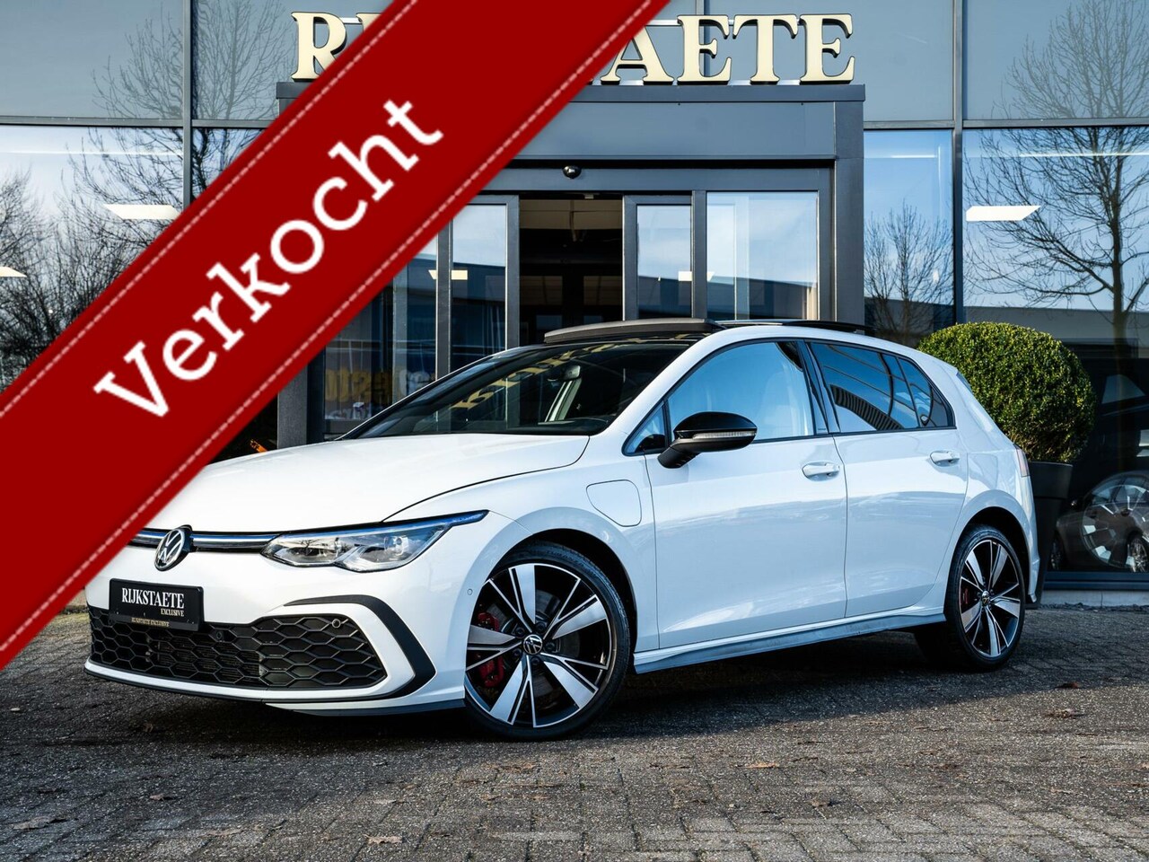 Volkswagen Golf - 1.4 GTE TSI|245 PK|PANO|HEAD-UP|ACC|SFEERV. - AutoWereld.nl