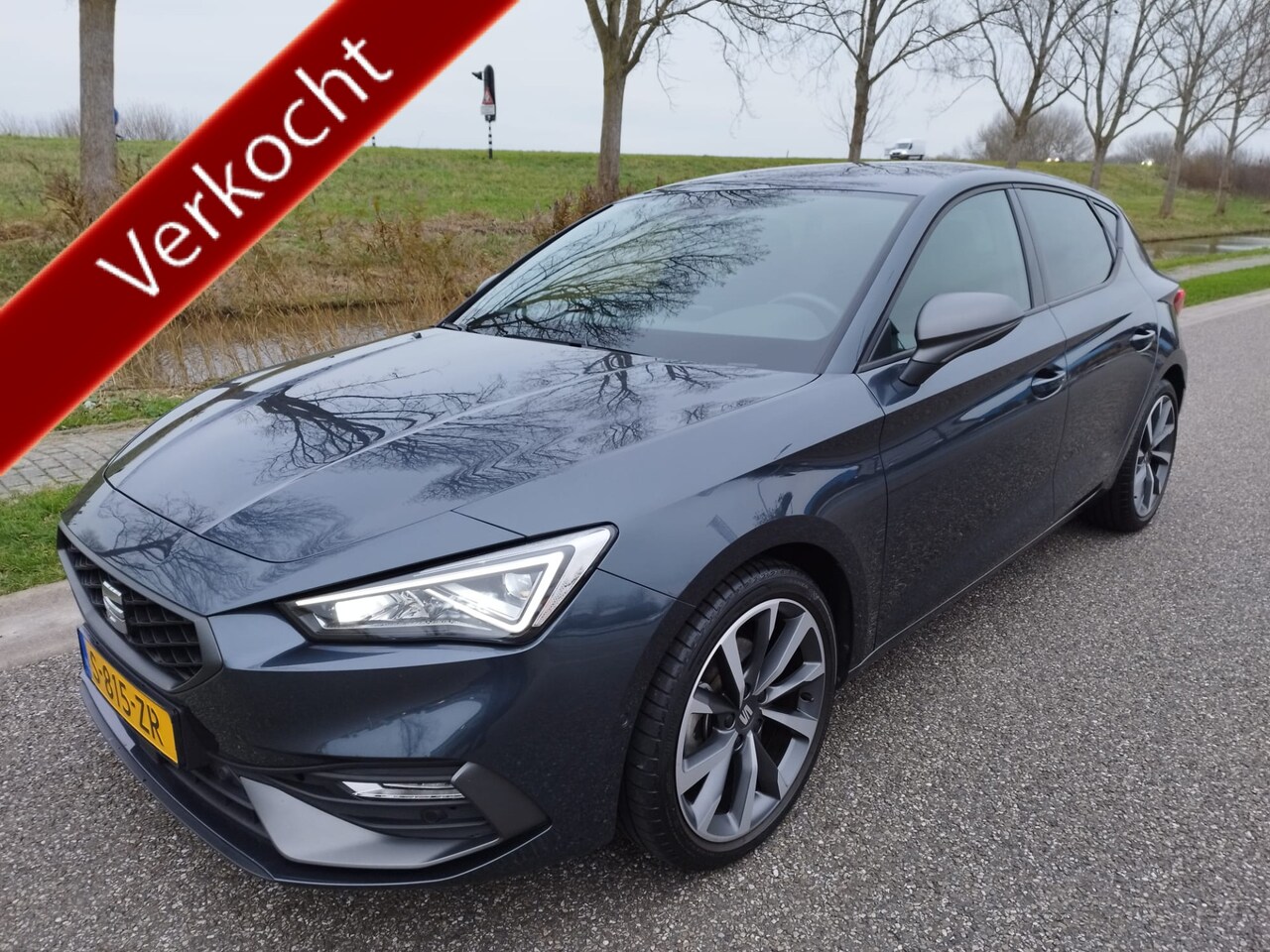 Seat Leon - 1.5 eTSI FR ** 19.331 km ** 18 inch ** NAVI ** DSG ** - AutoWereld.nl