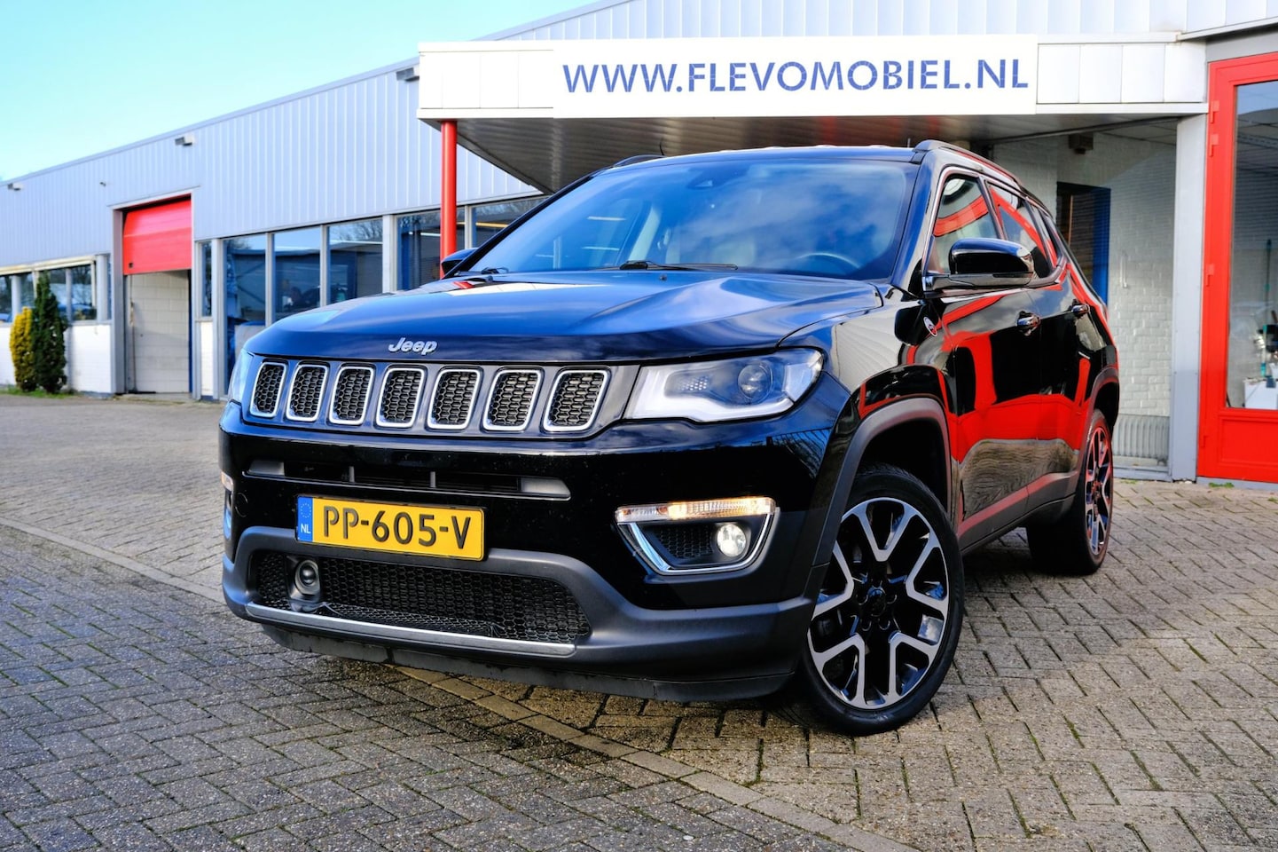 Jeep Compass - 2.0 140pk MultiJet Opening Edition 4x4 Aut. Navi|Half Leder|Clima|LMV - AutoWereld.nl