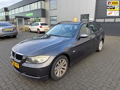 BMW 3-serie Touring - 318i