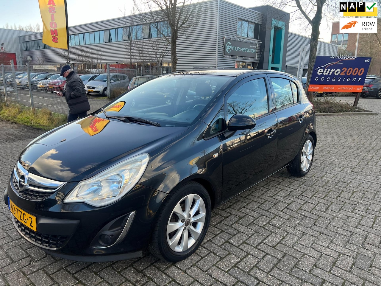 Opel Corsa - 1.4-16V Anniversary Edition - AIRCO - 5 DEURS ! - AutoWereld.nl