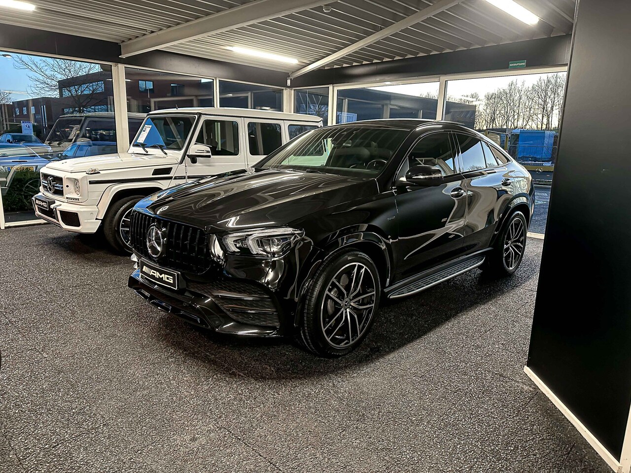 Mercedes-Benz GLE-Klasse Coupé - GLE 350 de 4MATIC AMG Line | NIGHT | Pano | AIRMATIC - AutoWereld.nl