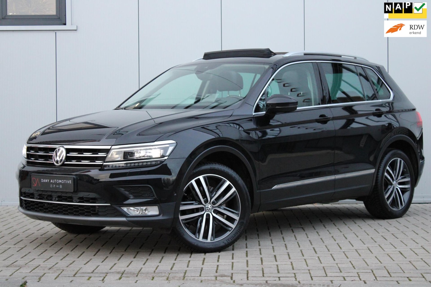 Volkswagen Tiguan - 2.0 TSI 4Motion Highline PANO I VIRTUAL I LED I LEDER I MEMORY I ADAPTIEF I STUURVERW. I B - AutoWereld.nl